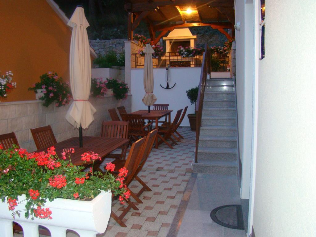Apartments Villa Sunce Dugi Rat Zewnętrze zdjęcie