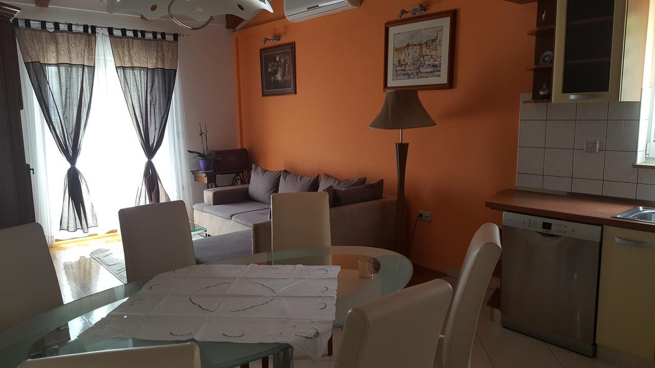 Apartments Villa Sunce Dugi Rat Zewnętrze zdjęcie